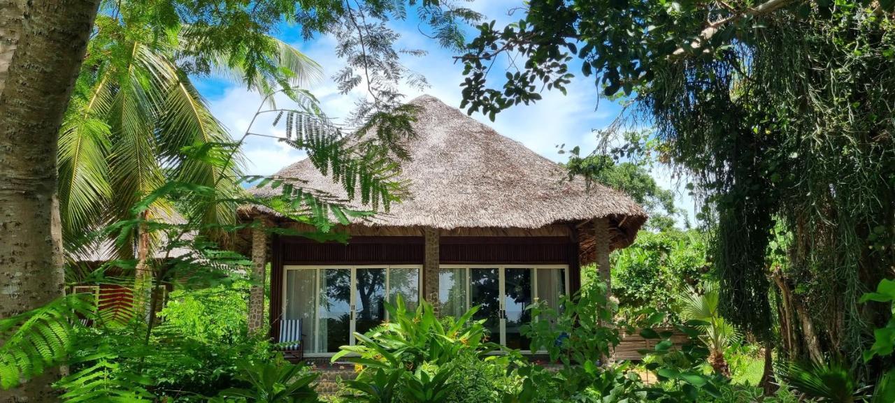 Sangany Lodge Befotaka Bay Exterior photo